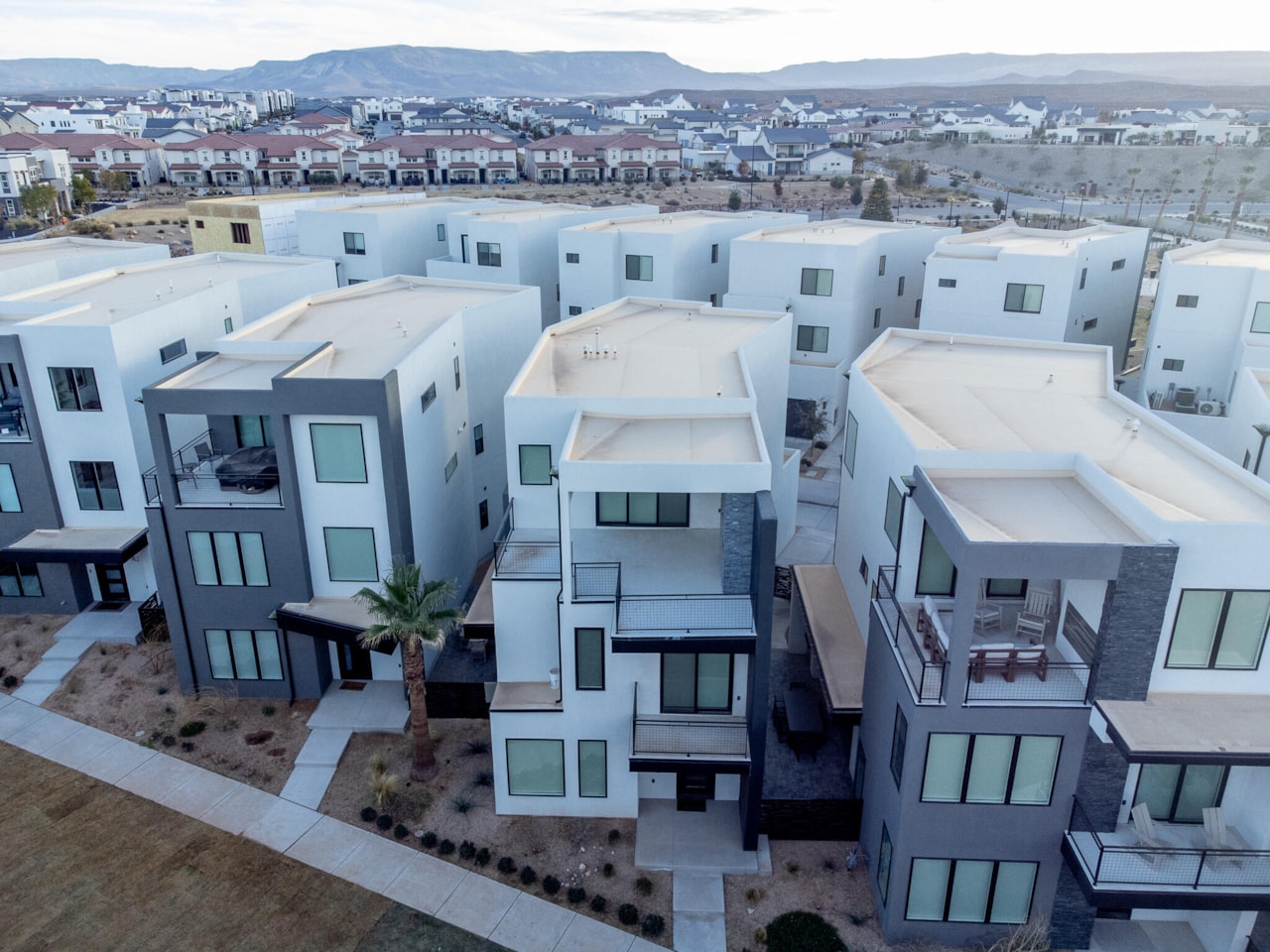 756 W Saphire LN St George, UT 84790 home for sale, MLS#25-267603 - Erika Rogers Photo 73