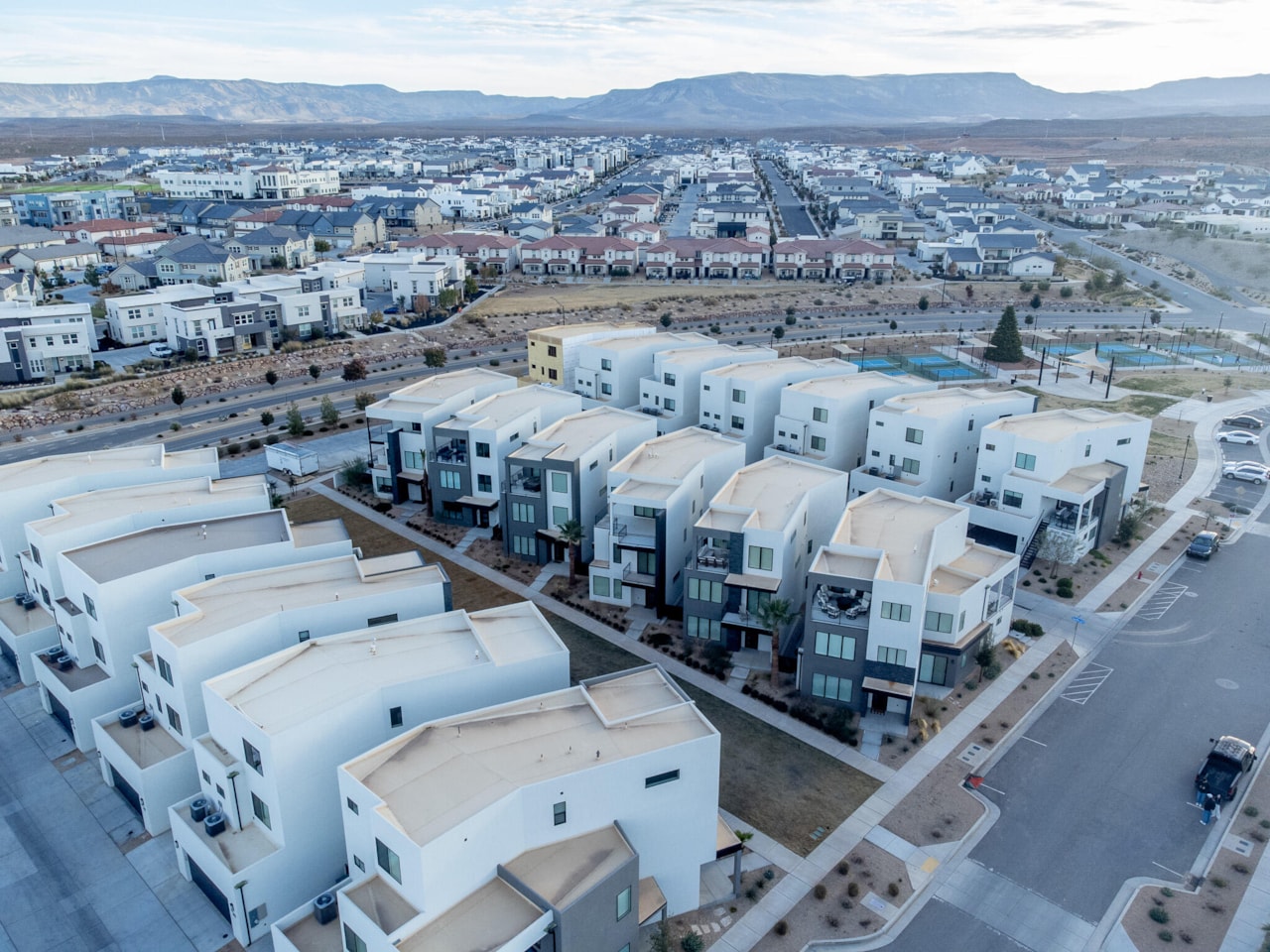 756 W Saphire LN St George, UT 84790 home for sale, MLS#25-267603 - Erika Rogers Photo 75