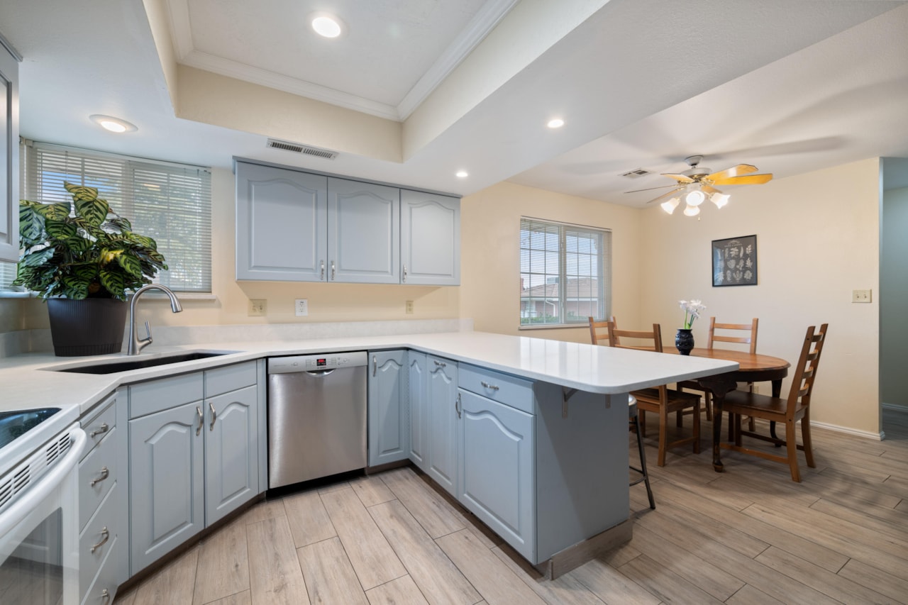 970 E 700  S #12 St George, UT 84790 home for sale, MLS#25-267240 - Erika Rogers Photo 8