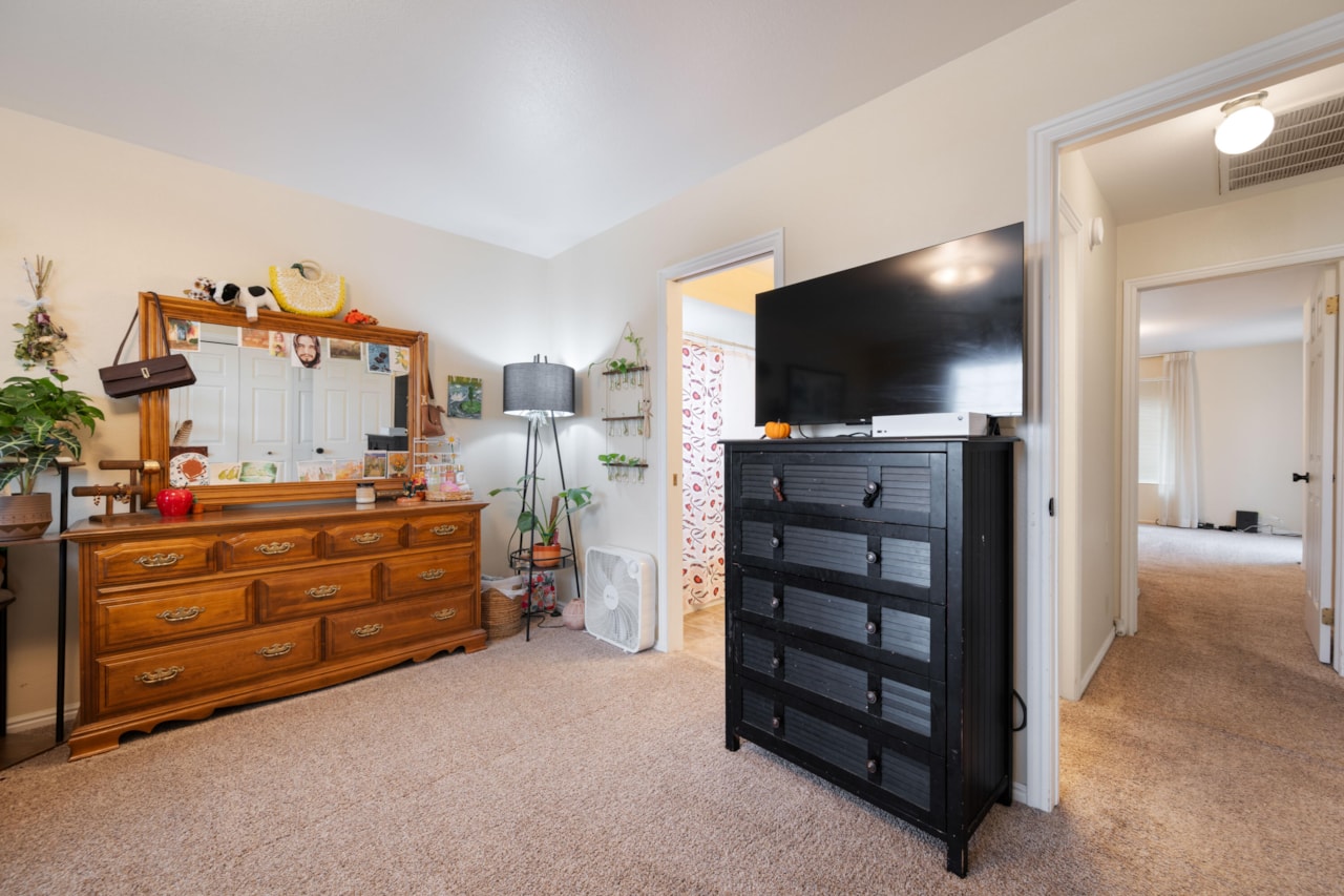 970 E 700  S #12 St George, UT 84790 home for sale, MLS#25-267240 - Erika Rogers Photo 20