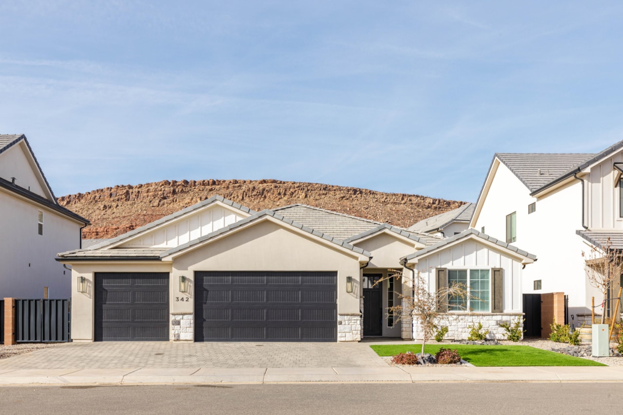 342 S Water Course DR Washington, UT 84780 home for sale, MLS#25-267611 - Erika Rogers