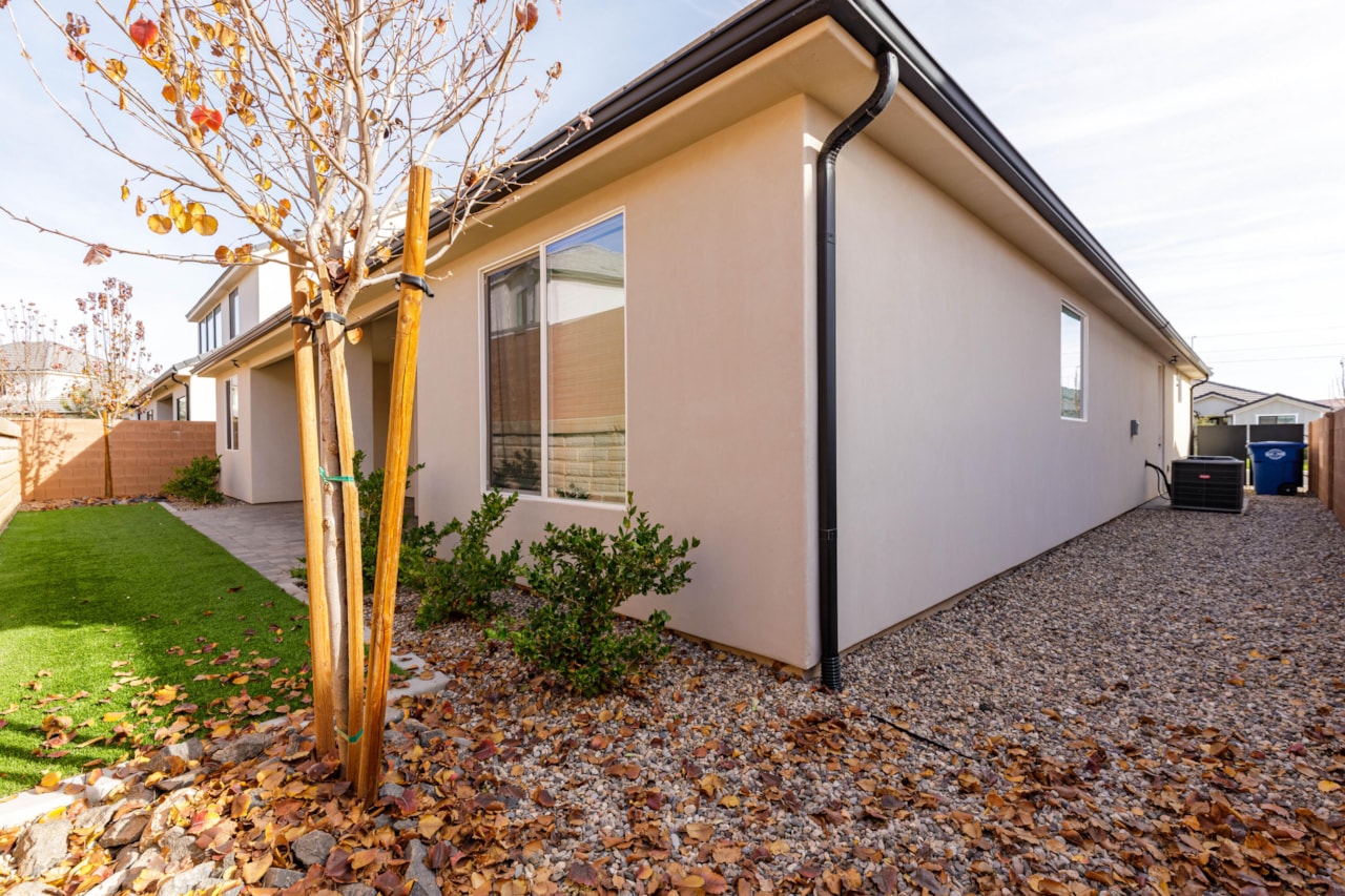 342 S Water Course DR Washington, UT 84780 home for sale, MLS#25-267611 - Erika Rogers Photo 38