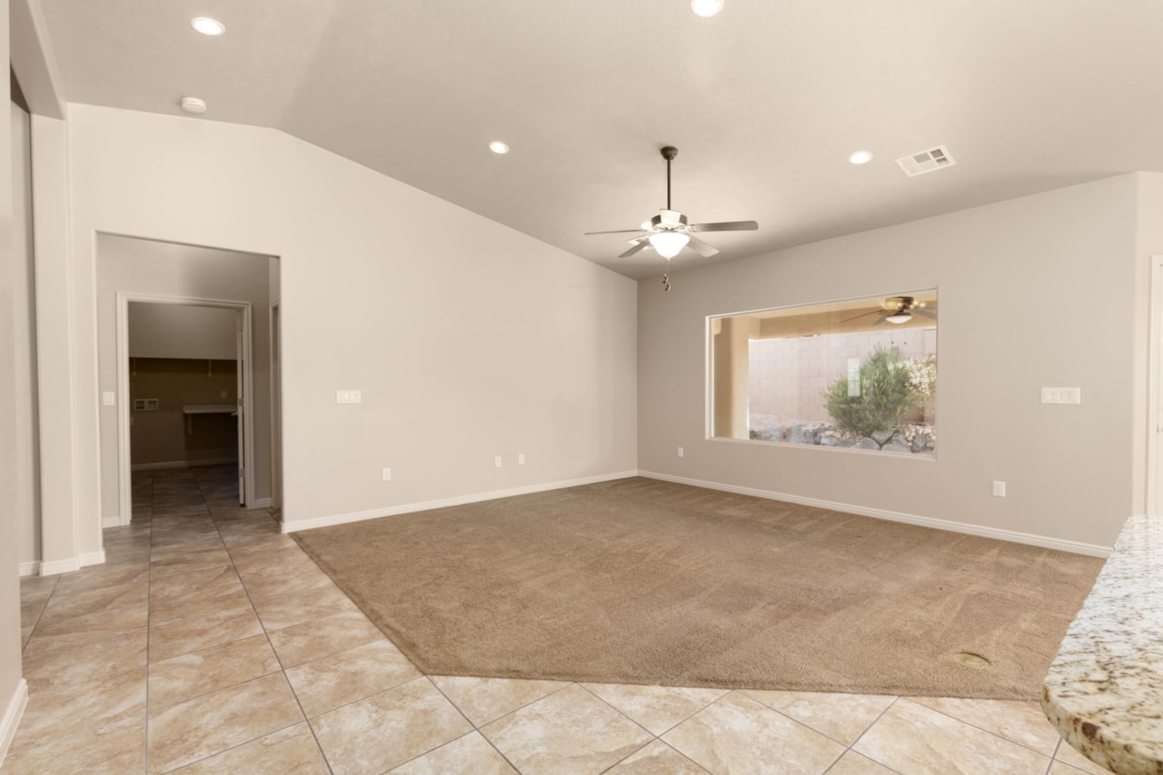 380 N 1660 CIR W St George, UT 84770 home for sale, MLS#25-267612 - Erika Rogers Photo 22