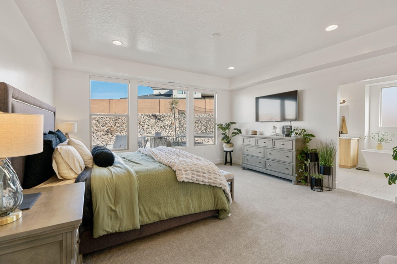 6181 S White Bee CIR St George, UT 84790 home for sale, MLS#25-267172 - Erika Rogers Photo 19