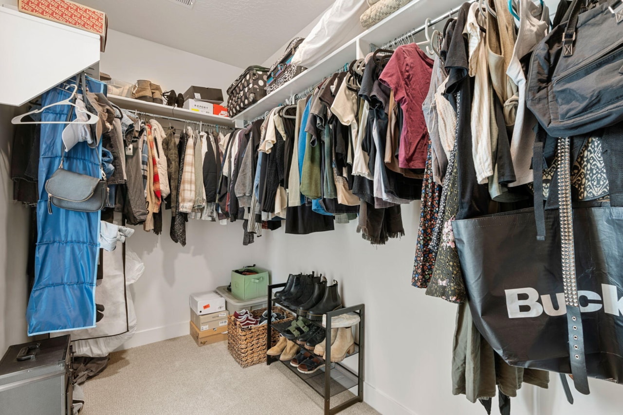 6181 S White Bee CIR St George, UT 84790 home for sale, MLS#25-267172 - Erika Rogers Photo 23