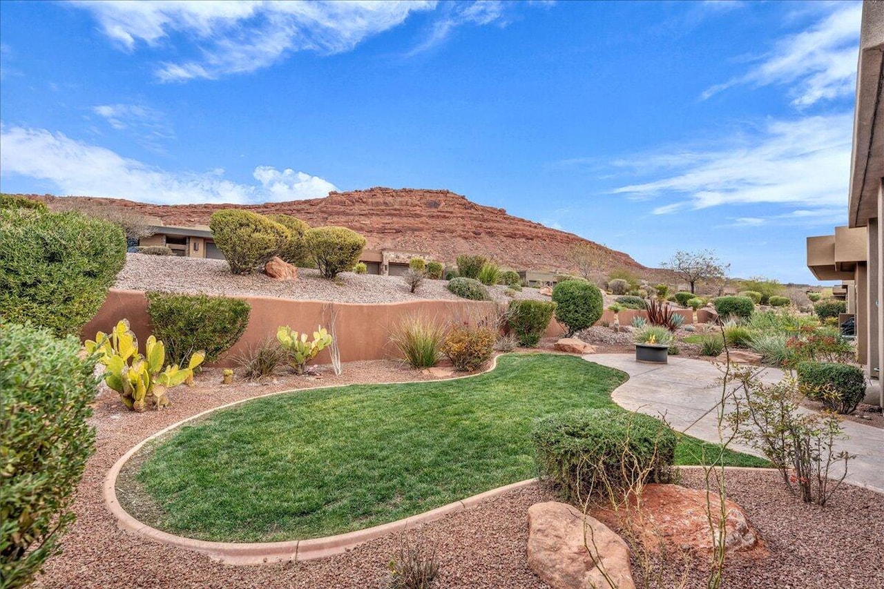 2139 W Cougar Rock #195 St George, UT 84770 home for sale, MLS#25-267621 - Erika Rogers Photo 23