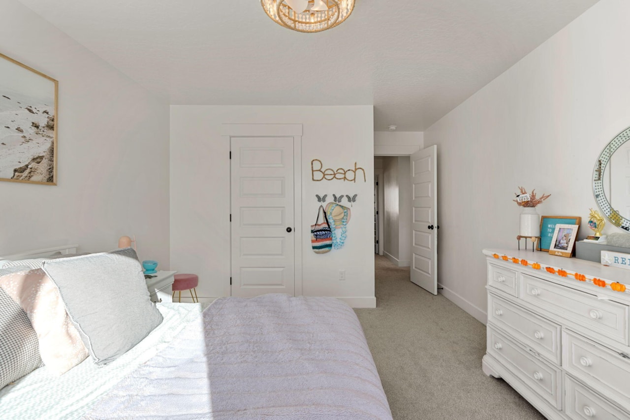 6181 S White Bee CIR St George, UT 84790 home for sale, MLS#25-267172 - Erika Rogers Photo 38