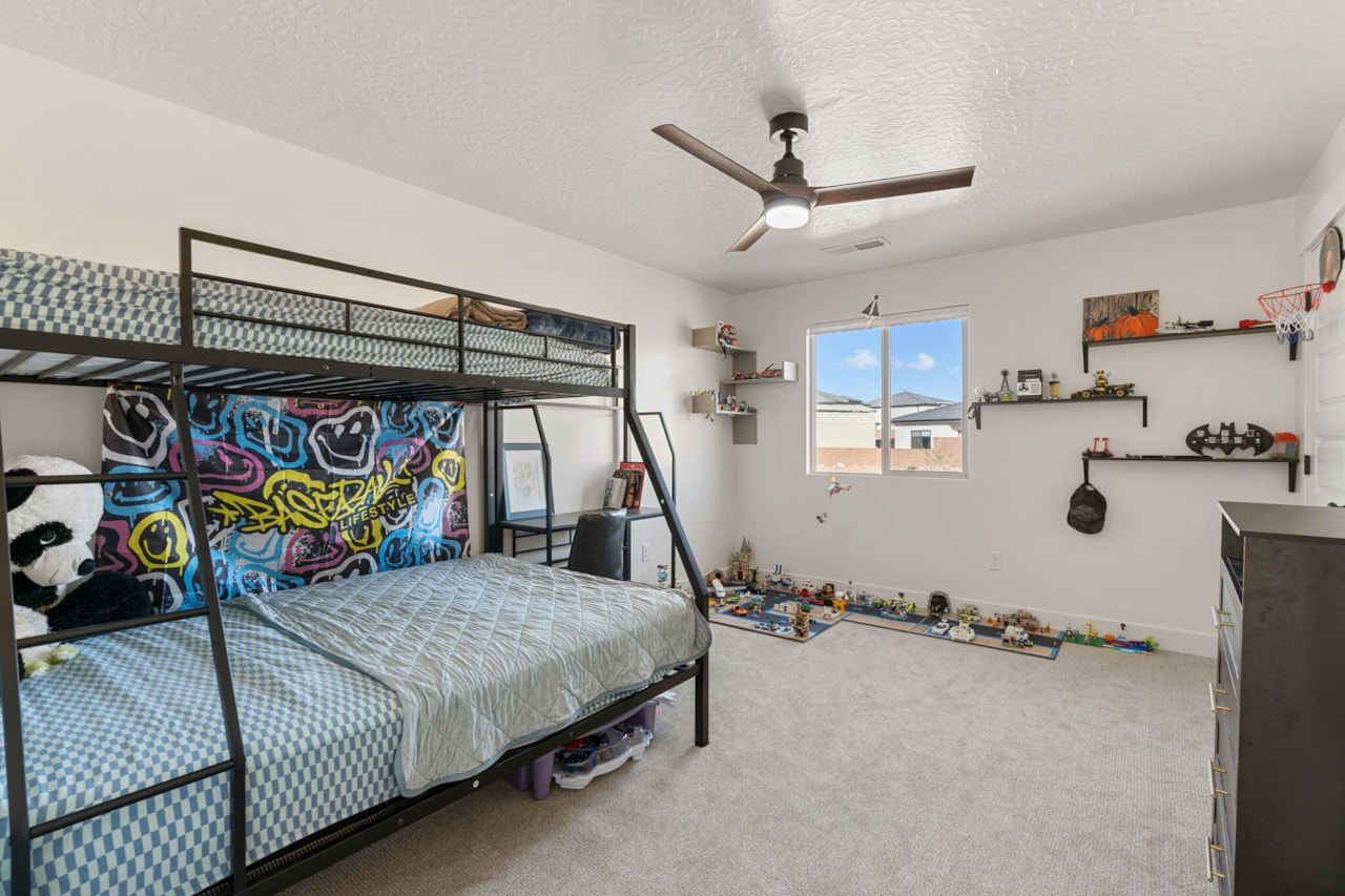 6181 S White Bee CIR St George, UT 84790 home for sale, MLS#25-267172 - Erika Rogers Photo 39