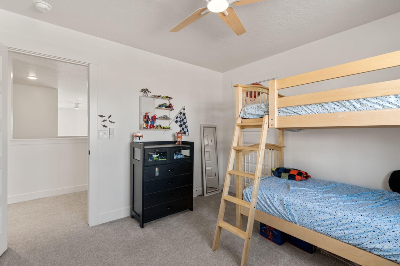 6181 S White Bee CIR St George, UT 84790 home for sale, MLS#25-267172 - Erika Rogers Photo 42