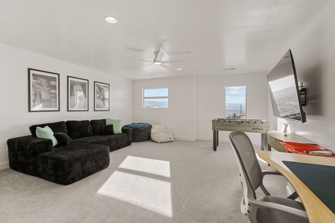 6181 S White Bee CIR St George, UT 84790 home for sale, MLS#25-267172 - Erika Rogers Photo 53