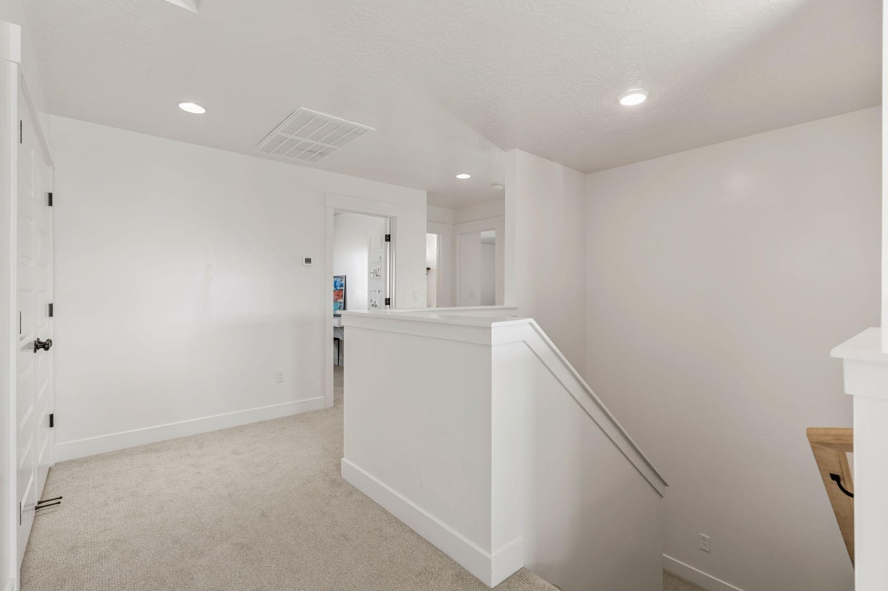 6181 S White Bee CIR St George, UT 84790 home for sale, MLS#25-267172 - Erika Rogers Photo 59