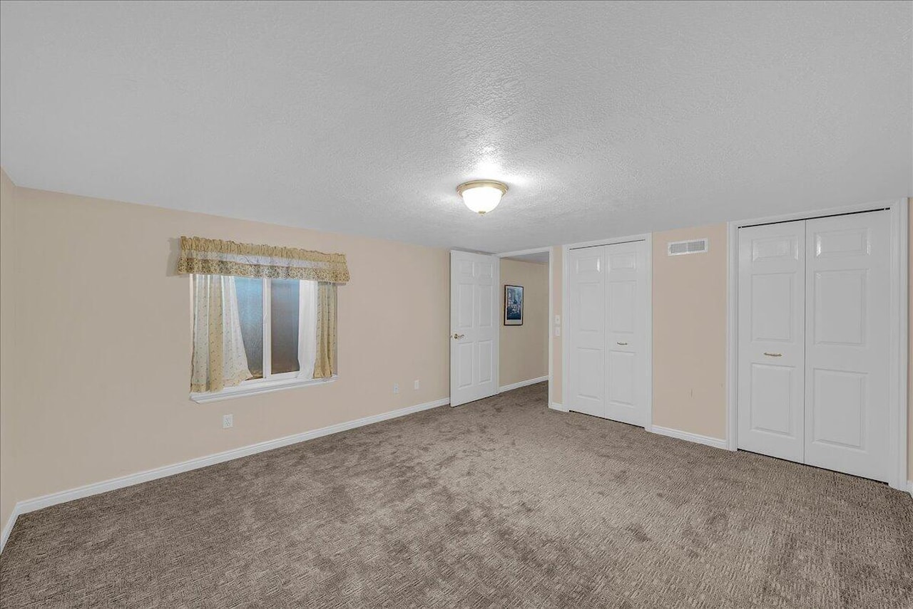 180 N 1100 E #190 Washington, UT 84780 home for sale, MLS#25-267625 - Erika Rogers Photo 18