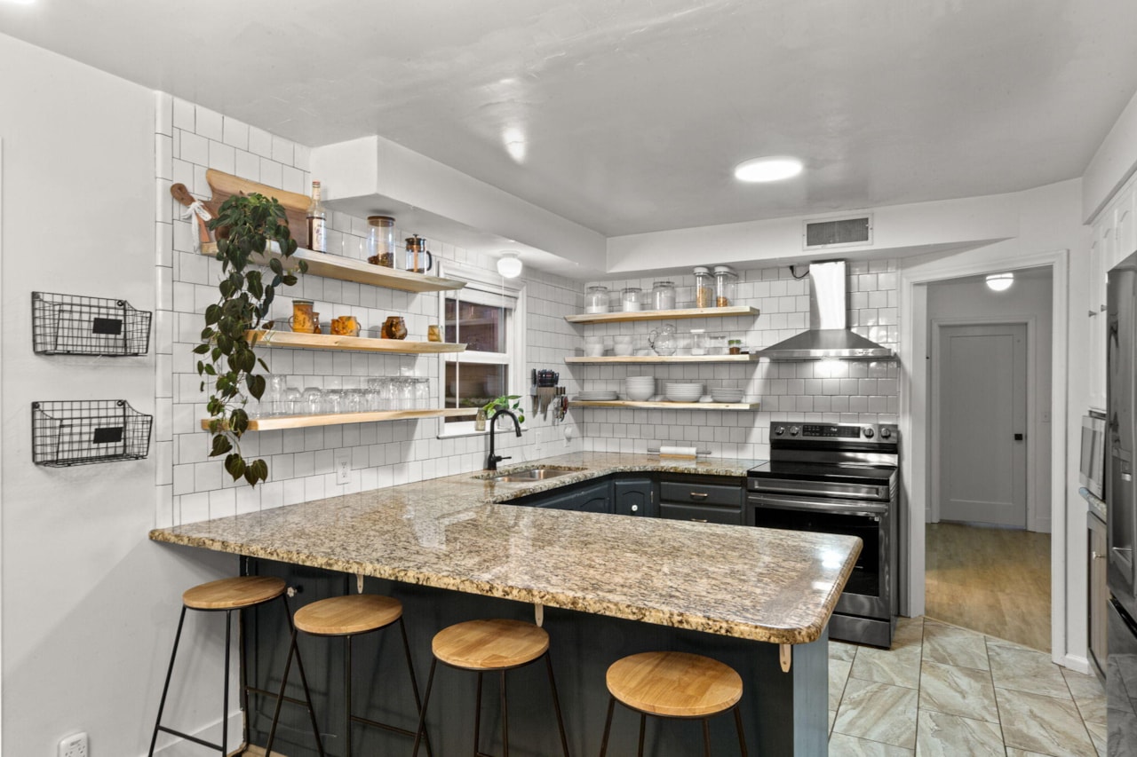 295 S 200 E St George, UT 84770 home for sale, MLS#25-267626 - Erika Rogers Photo 7