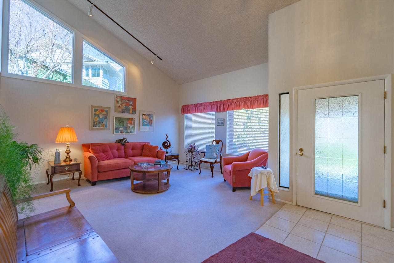 1411 W Hopi CIR St George, UT 84790 home for sale, MLS#25-267628 - Erika Rogers Photo 2