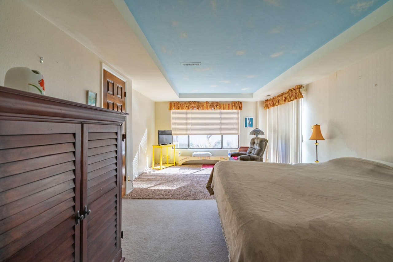 1411 W Hopi CIR St George, UT 84790 home for sale, MLS#25-267628 - Erika Rogers Photo 22