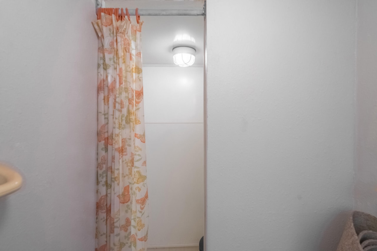 1411 W Hopi CIR St George, UT 84790 home for sale, MLS#25-267628 - Erika Rogers Photo 73