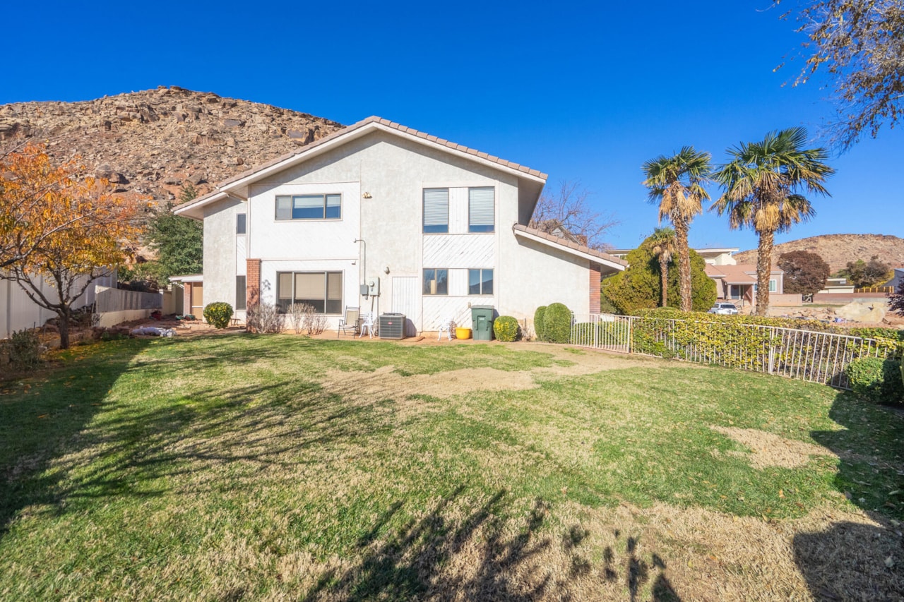 1411 W Hopi CIR St George, UT 84790 home for sale, MLS#25-267628 - Erika Rogers Photo 80