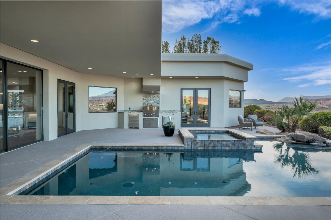 2031 E Cliff Point DR St George, UT 84790 home for sale, MLS#25-259449 - Erika Rogers Photo 33