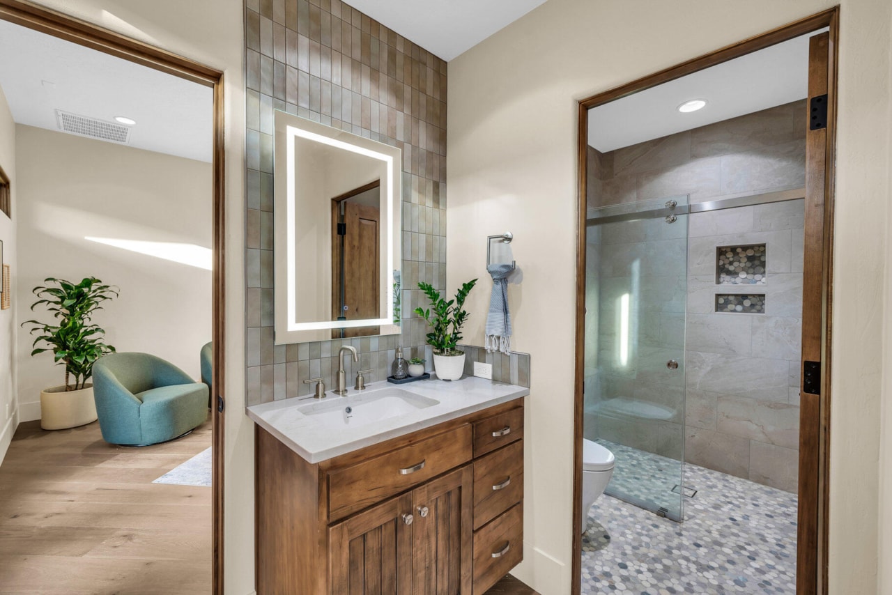 2031 E Cliff Point DR St George, UT 84790 home for sale, MLS#25-259449 - Erika Rogers Photo 43