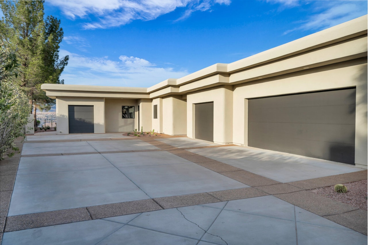 2031 E Cliff Point DR St George, UT 84790 home for sale, MLS#25-259449 - Erika Rogers Photo 52