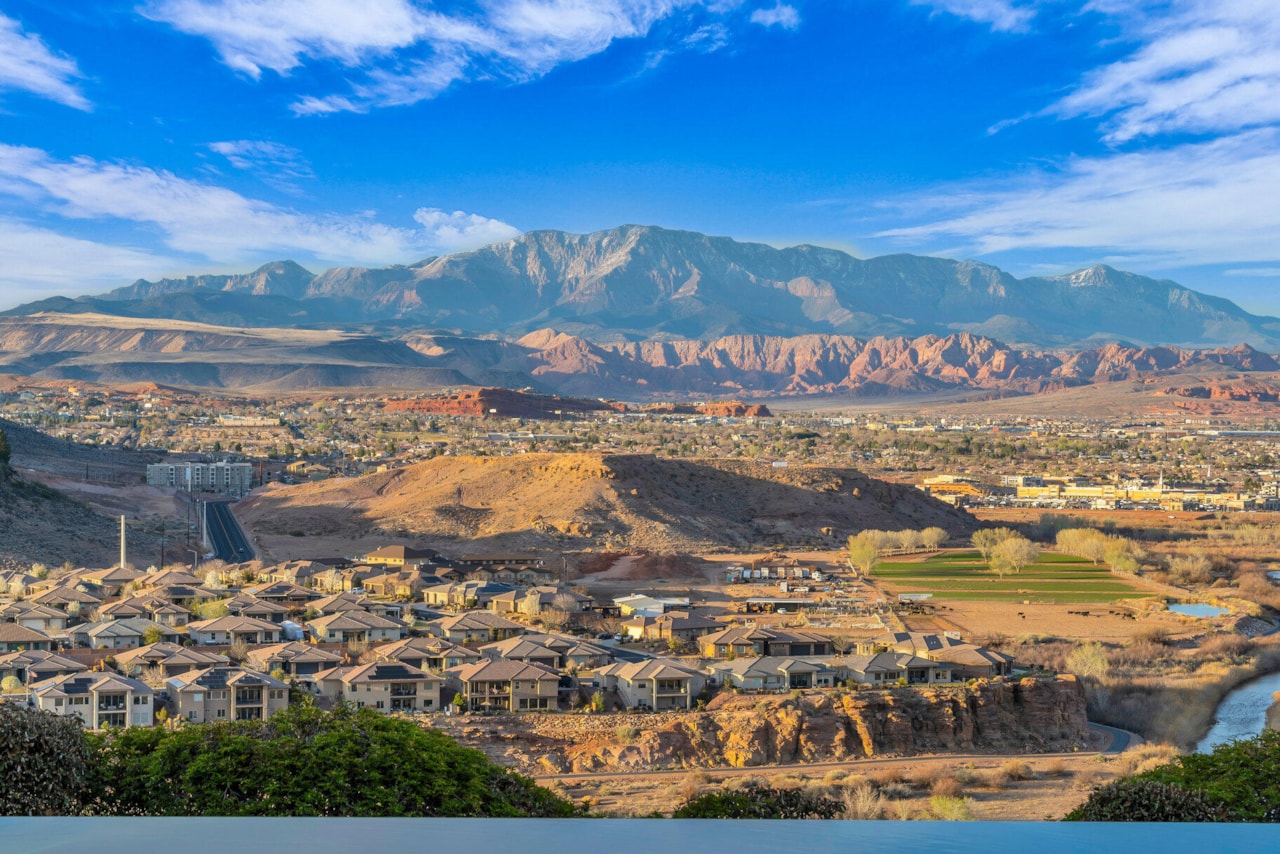 2031 E Cliff Point DR St George, UT 84790 home for sale, MLS#25-259449 - Erika Rogers Photo 54