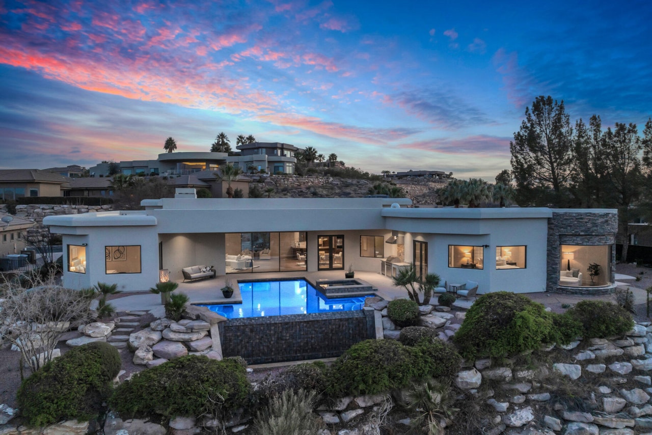 2031 E Cliff Point DR St George, UT 84790 home for sale, MLS#25-259449 - Erika Rogers Photo 59