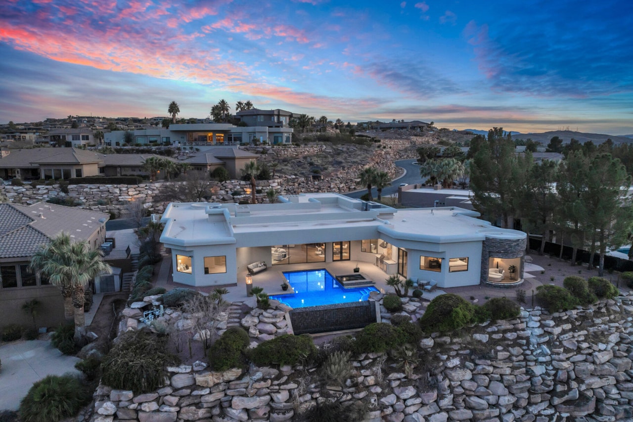 2031 E Cliff Point DR St George, UT 84790 home for sale, MLS#25-259449 - Erika Rogers Photo 62