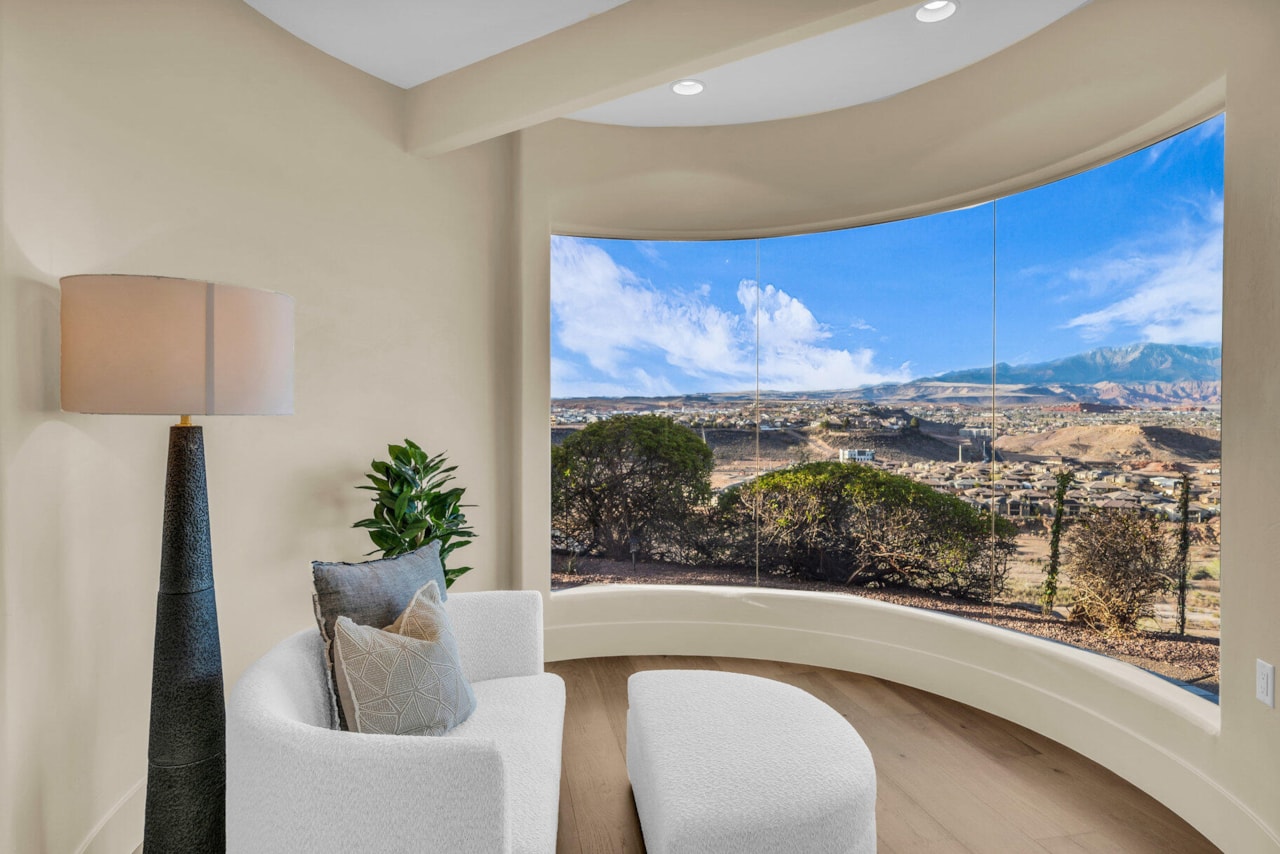 2031 E Cliff Point DR St George, UT 84790 home for sale, MLS#25-259449 - Erika Rogers Photo 19