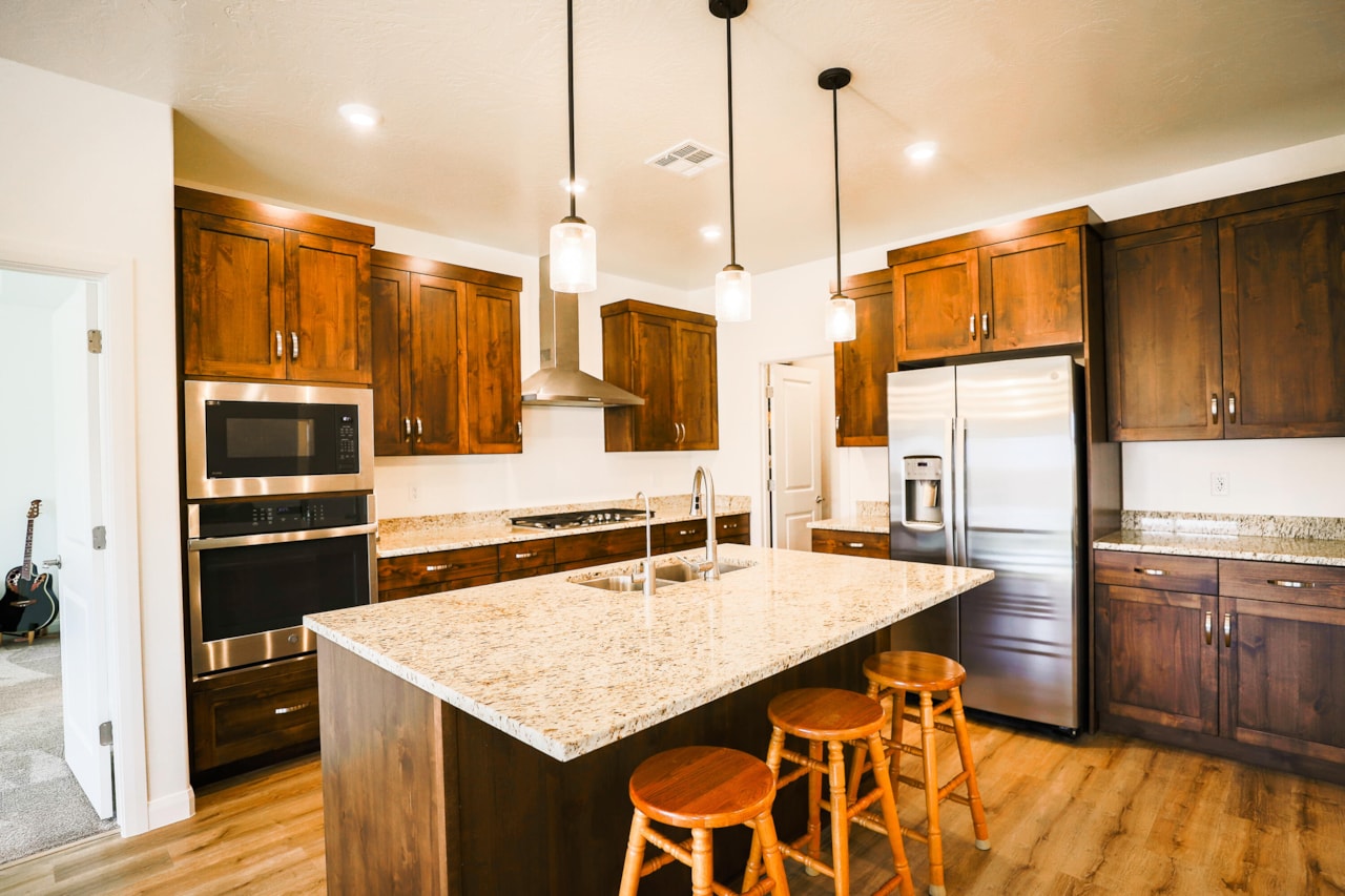 2767 W Vico Way St George, UT 84770 home for sale, MLS#25-267632 - Erika Rogers Photo 4