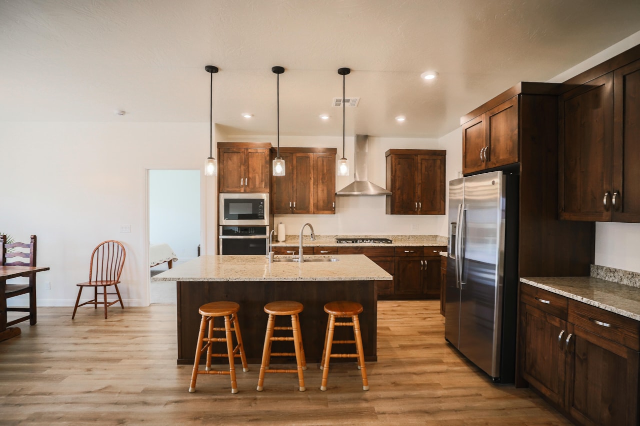 2767 W Vico Way St George, UT 84770 home for sale, MLS#25-267632 - Erika Rogers Photo 6