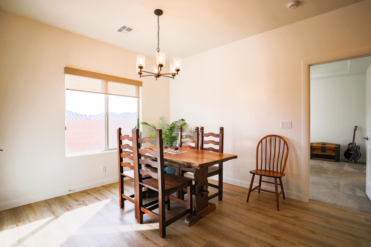 2767 W Vico Way St George, UT 84770 home for sale, MLS#25-267632 - Erika Rogers Photo 7