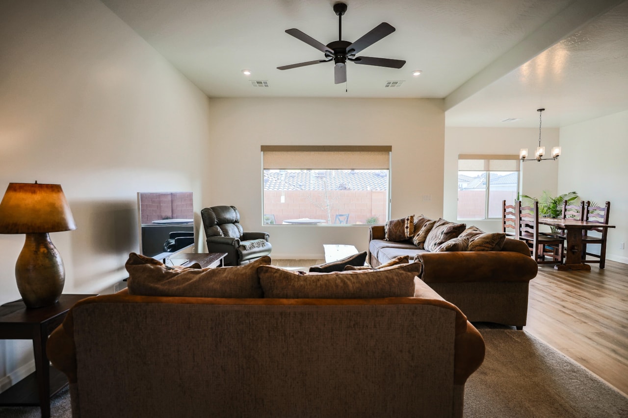 2767 W Vico Way St George, UT 84770 home for sale, MLS#25-267632 - Erika Rogers Photo 10