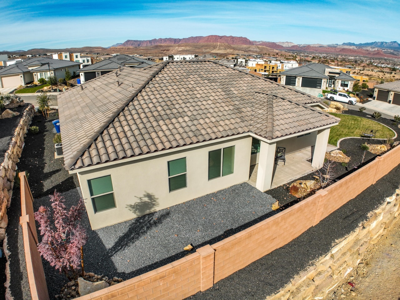 2767 W Vico Way St George, UT 84770 home for sale, MLS#25-267632 - Erika Rogers Photo 25