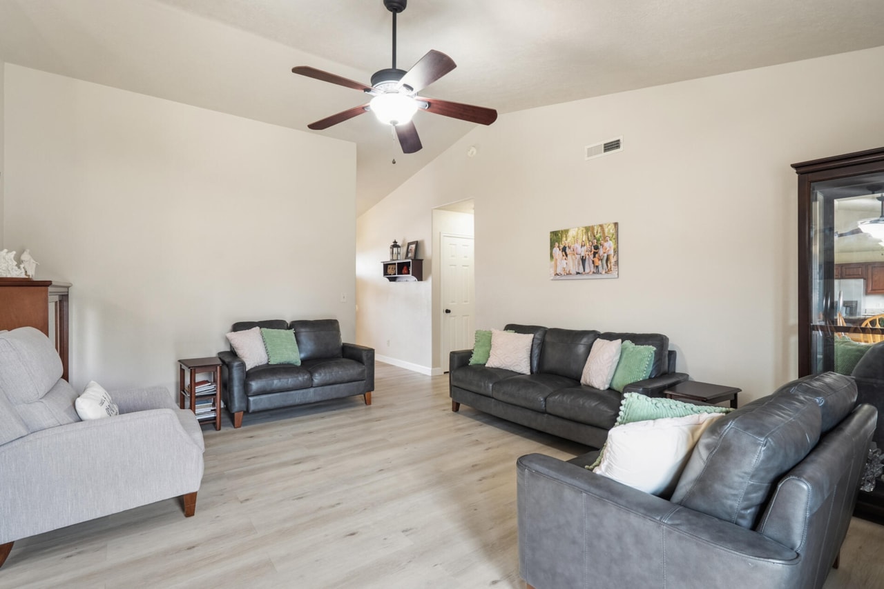 2140 E 620  N St George, UT 84790 home for sale, MLS#25-266836 - Erika Rogers Photo 9