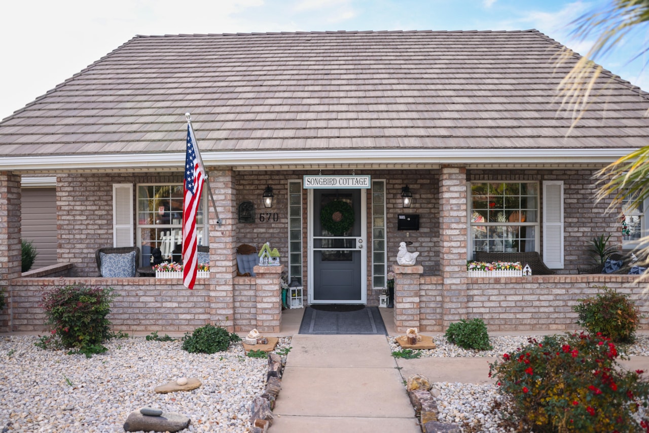 670 E 900  S St George, UT 84790 home for sale, MLS#25-267631 - Erika Rogers Photo 3