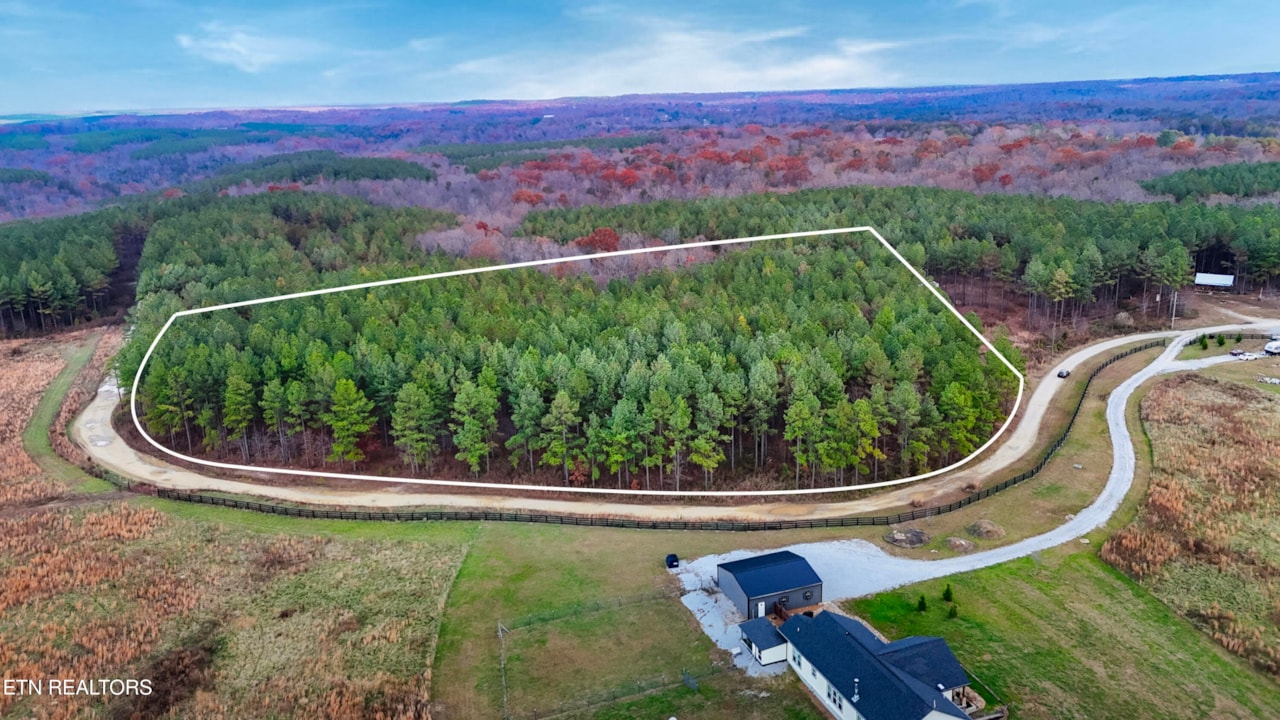 1105 Chief Daybreak Dr, Crossville, TN 38572 | Redfin, image size:1280x720
