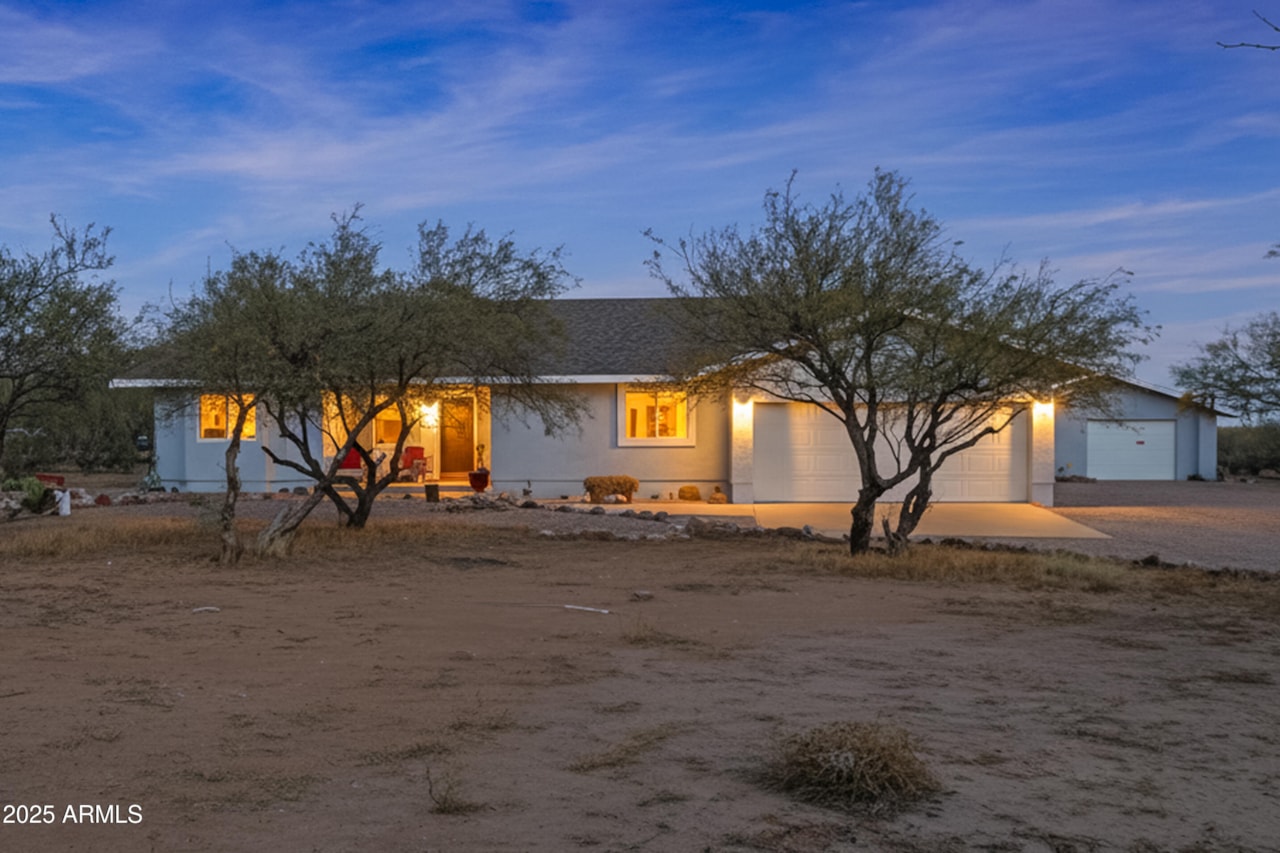 2500 N Appaloosa Place Huachuca City, AZ 85616 | MLS 6959632