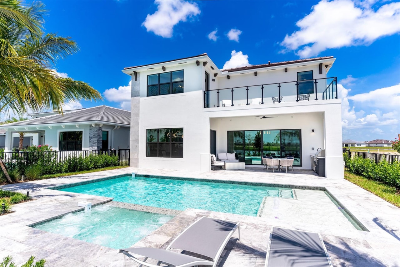 12660 Solana Bay Circle, Palm Beach Gardens in Solana Bay At Avenir