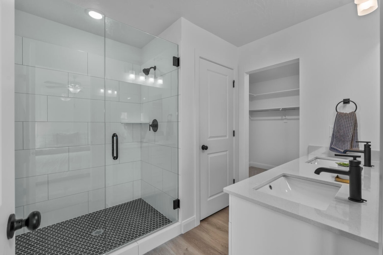 913 W Boxthorn DR #1426 St George, UT 84790 home for sale, MLS#25-266788 - Erika Rogers Photo 25