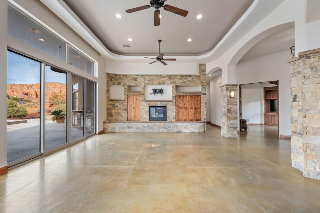 3052 N Snow Canyon Parkway #205 St George, UT 84770 home for sale, MLS#25-267642 - Erika Rogers Photo 6