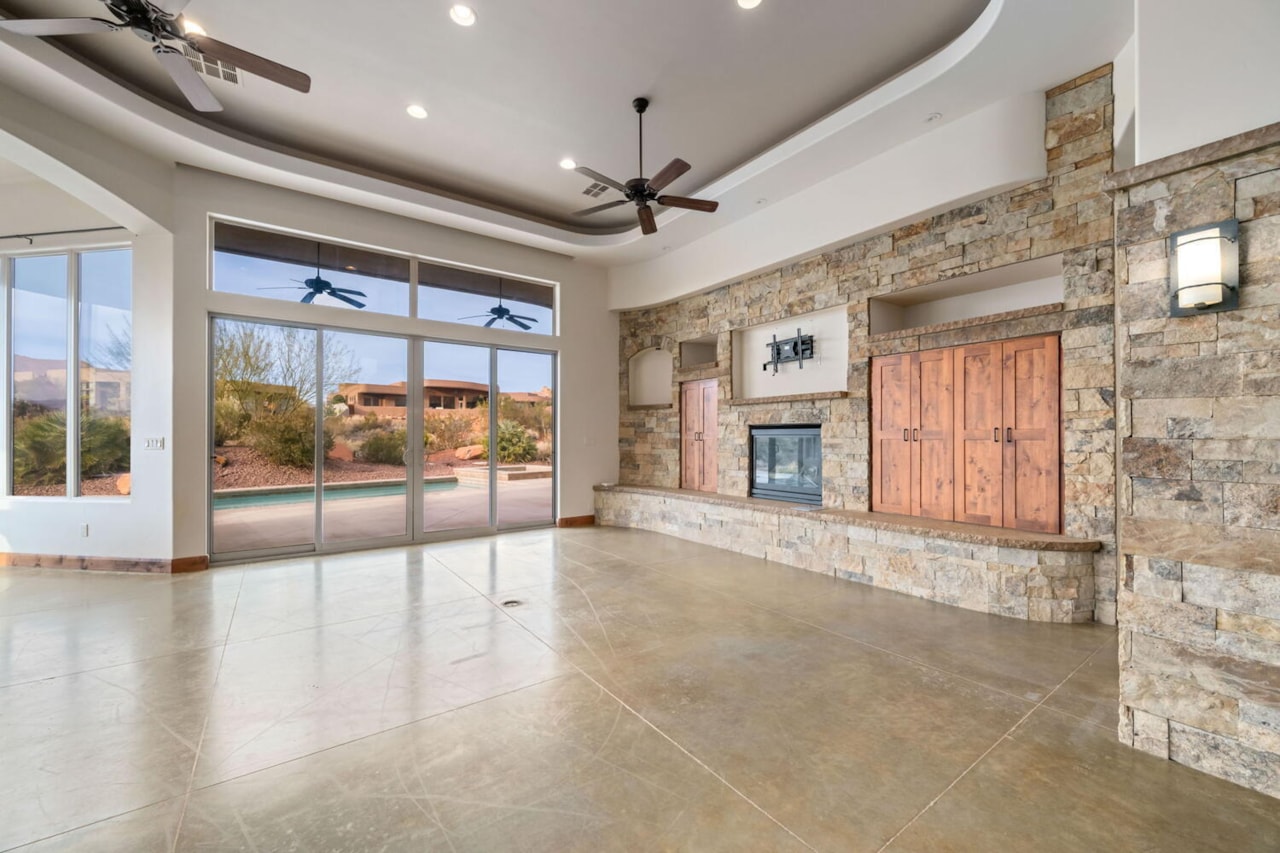 3052 N Snow Canyon Parkway #205 St George, UT 84770 home for sale, MLS#25-267642 - Erika Rogers Photo 7