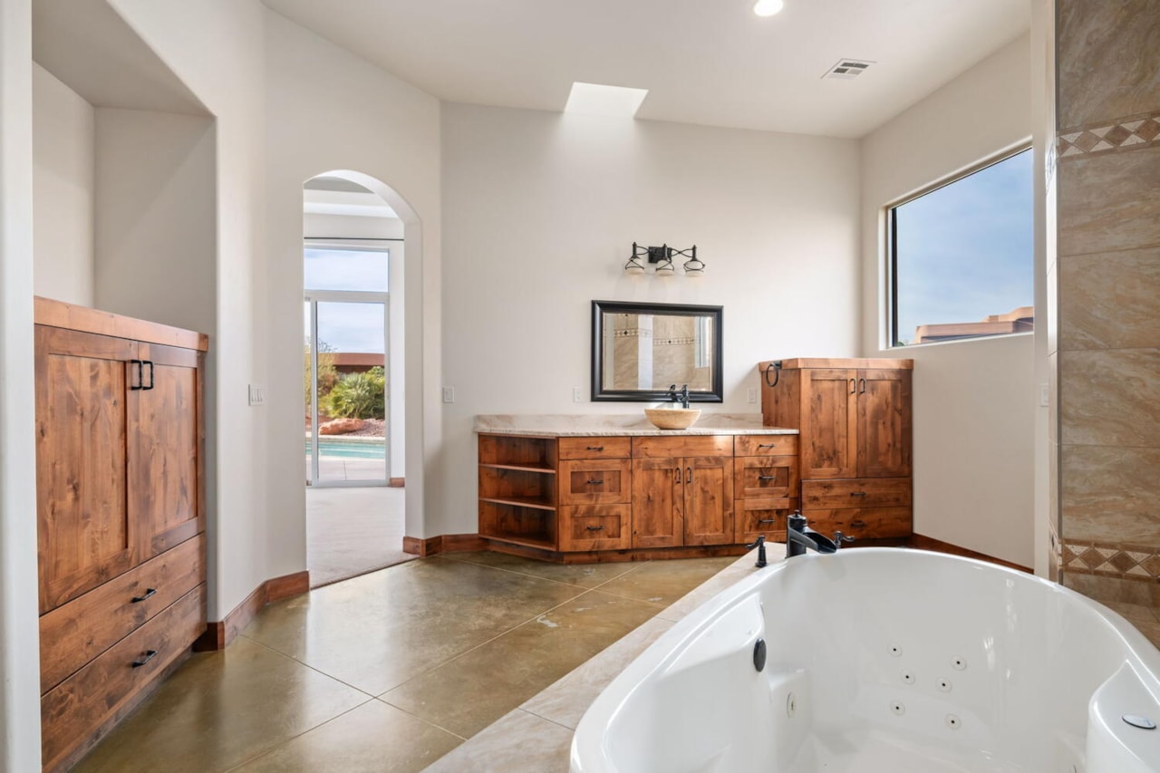 3052 N Snow Canyon Parkway #205 St George, UT 84770 home for sale, MLS#25-267642 - Erika Rogers Photo 14