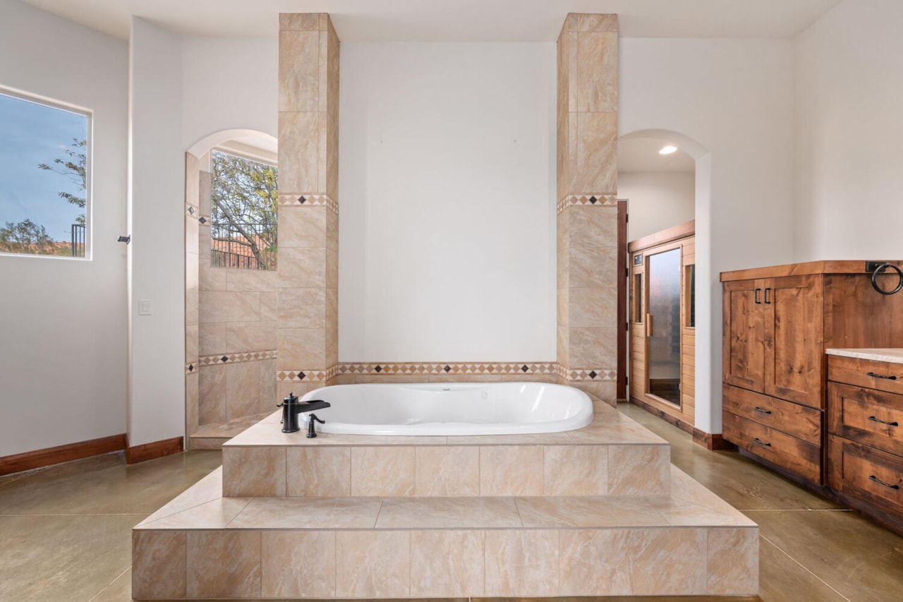 3052 N Snow Canyon Parkway #205 St George, UT 84770 home for sale, MLS#25-267642 - Erika Rogers Photo 15