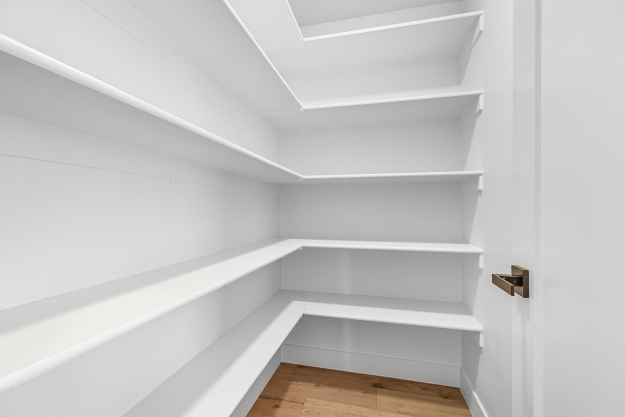 2261 S Tonaquint #31 St George, UT 84770 home for sale, MLS#25-265311 - Erika Rogers Photo 6