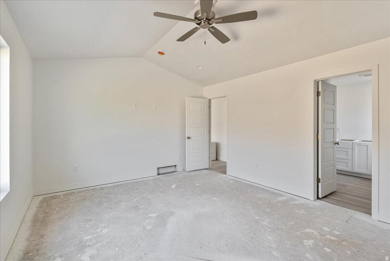 3687 N Columbine Way Way #380 Eagle Mountain, UT 84005 home for sale, MLS#25-267657 - Erika Rogers Photo 11