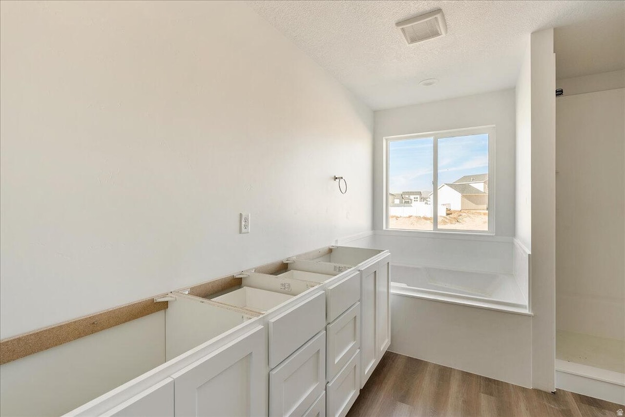 3687 N Columbine Way Way #380 Eagle Mountain, UT 84005 home for sale, MLS#25-267657 - Erika Rogers Photo 12