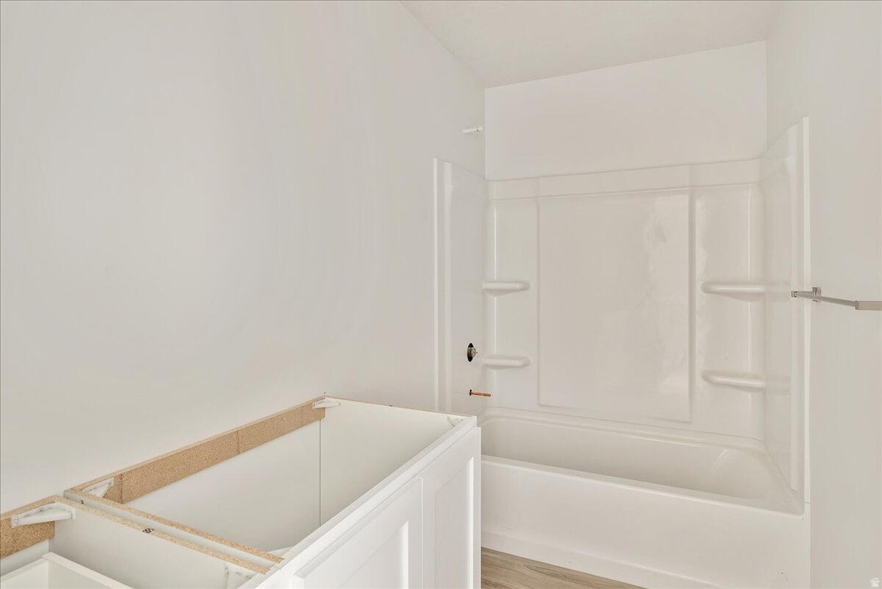 3687 N Columbine Way Way #380 Eagle Mountain, UT 84005 home for sale, MLS#25-267657 - Erika Rogers Photo 15