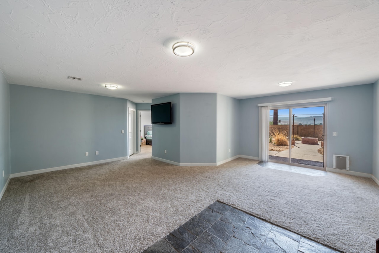 2752 E 50 S ST St George, UT 84790 home for sale, MLS#25-267658 - Erika Rogers Photo 24