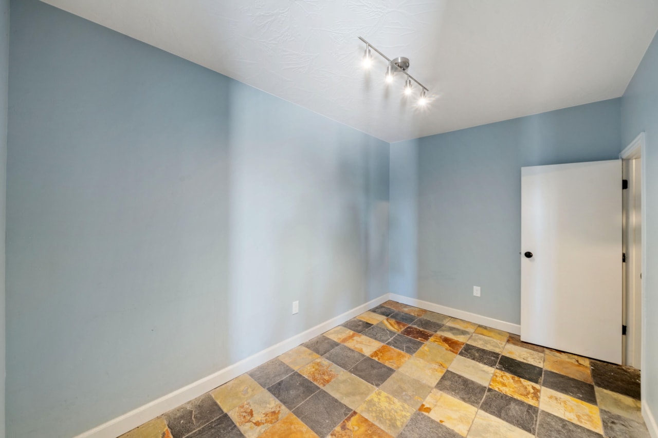 2752 E 50 S ST St George, UT 84790 home for sale, MLS#25-267658 - Erika Rogers Photo 28