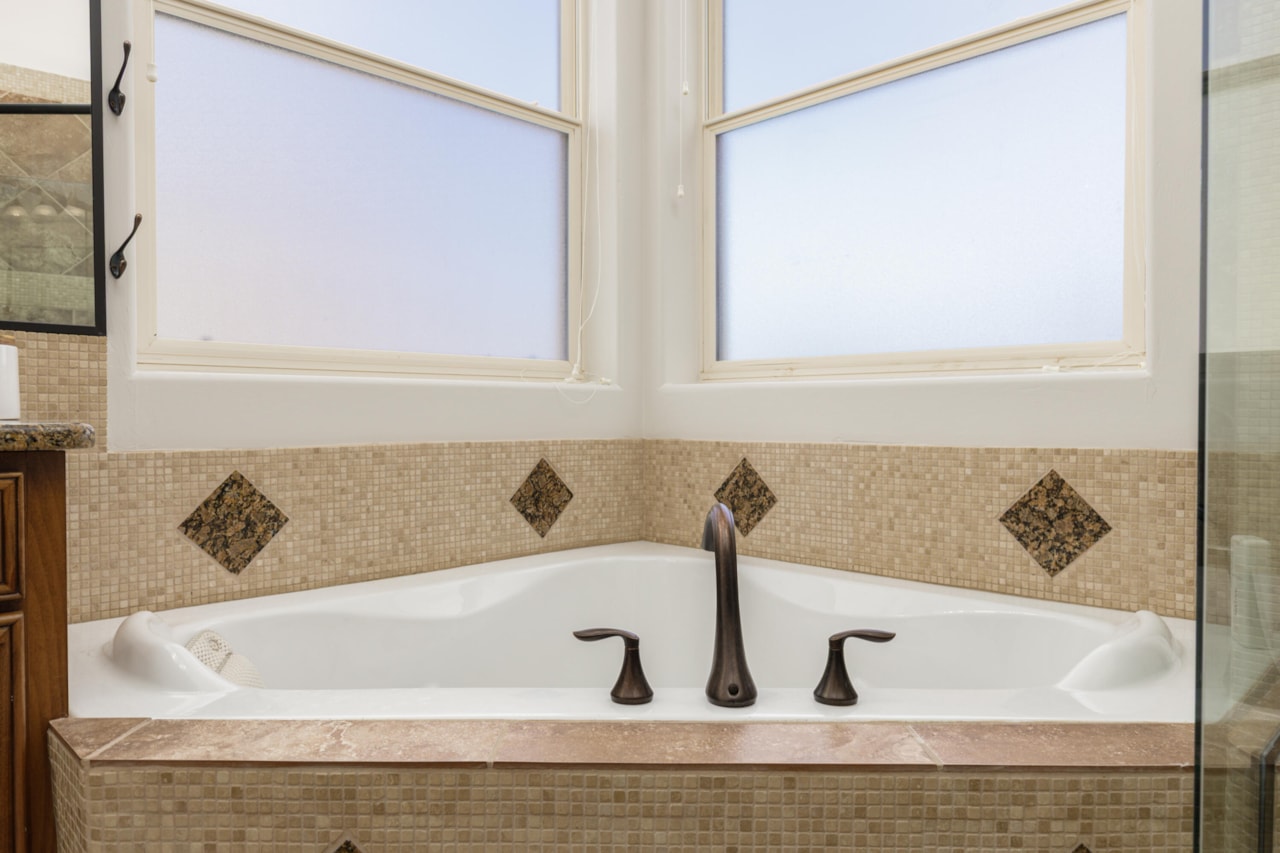 526 S Rainier DR St George, UT 84770 home for sale, MLS#25-267663 - Erika Rogers Photo 23